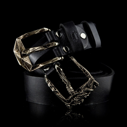 Шкіряні ремені з класичними пряжками з нейзильберу